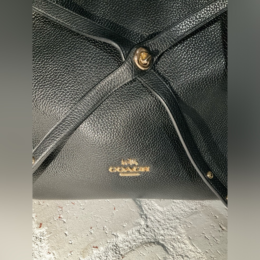 Coach Shoulderbag - Picture 3 of 16